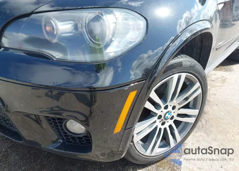 2011 BMW X5 xDrive50I z USA, uszkodzony, nr VIN 5UXZV8C50BL418928